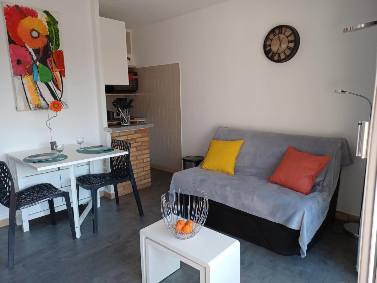 Appart Cosy En Bord De Mer - Port Santia Lucia St Raphael Saint-Raphaël Exterior foto